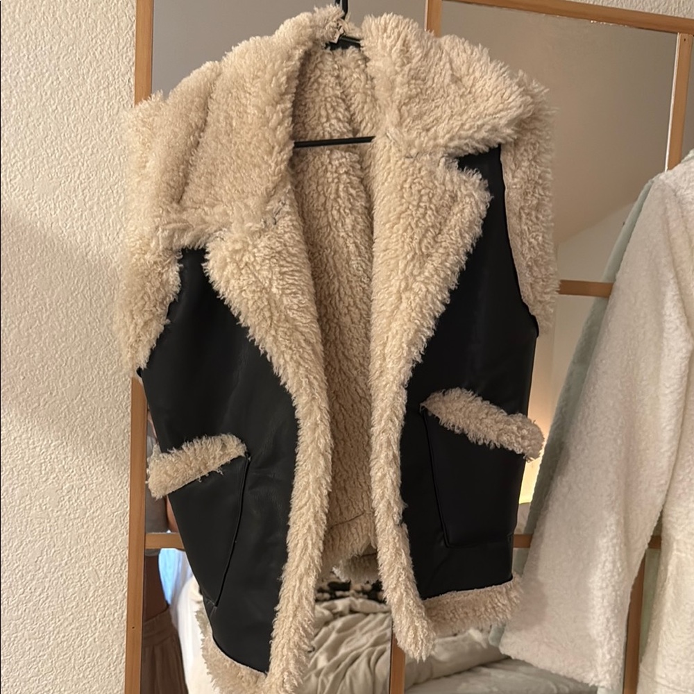 Black and Cream Sherpa Vest with Plush Texture